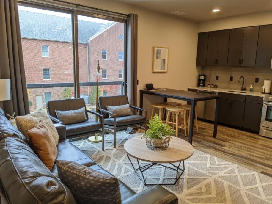 Modern Condo 210 Just Blocks From Lake Michigan Traverse City Extérieur photo